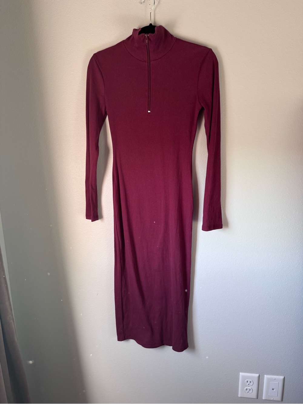Ribbed Burgundy Fall Midi Dress